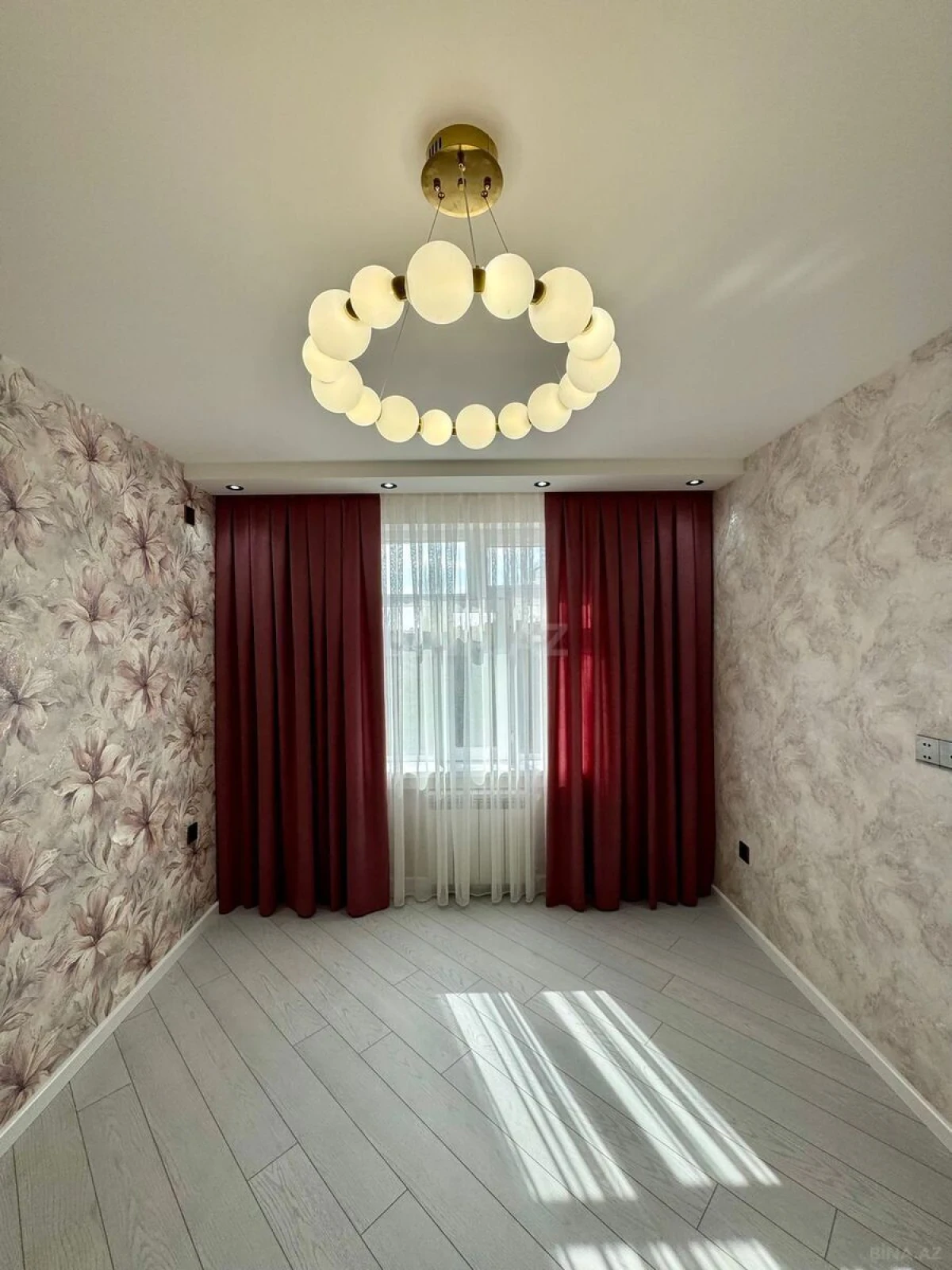 Satılır 3 otaqlı mənzil 90 m²