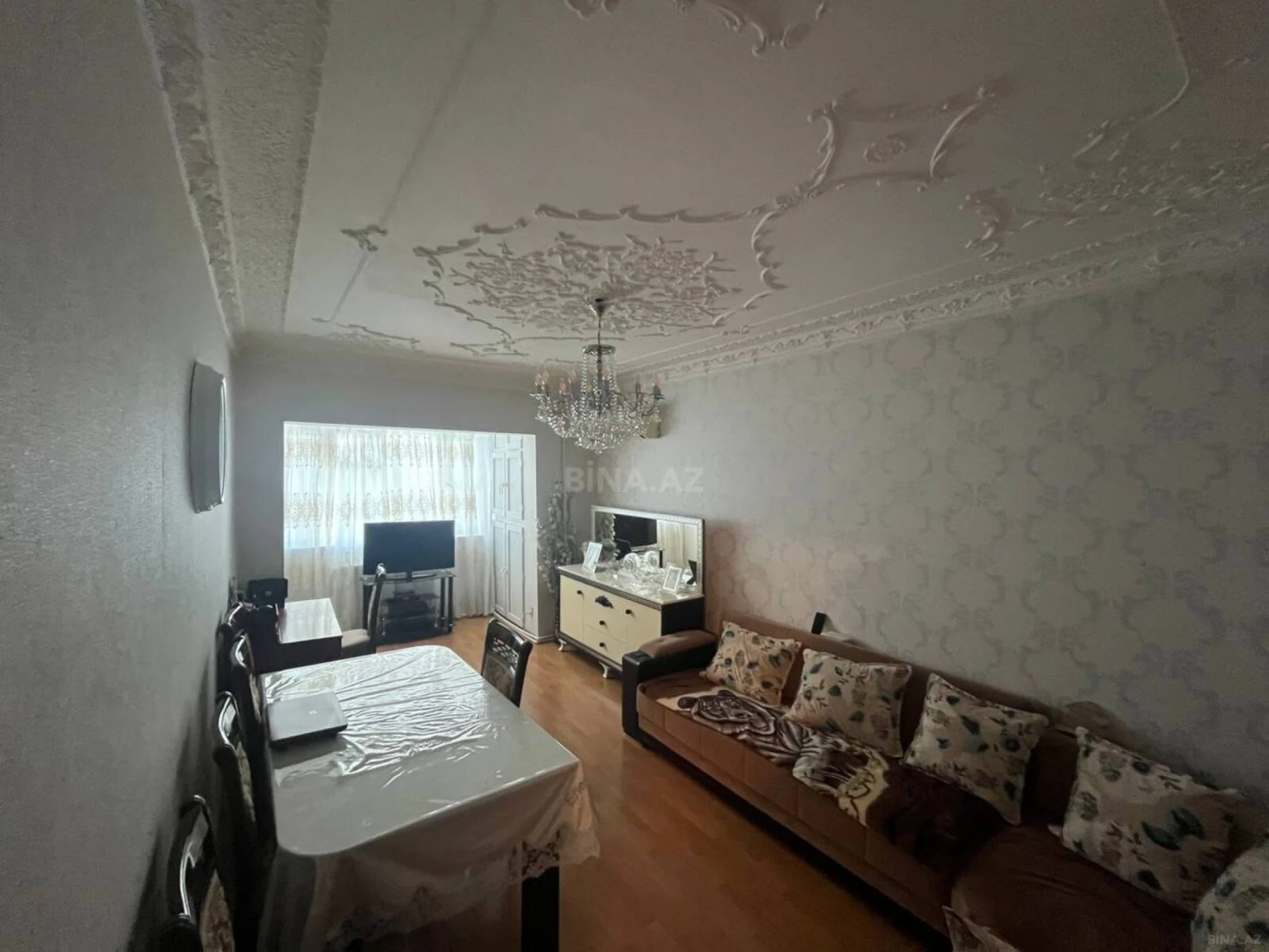 Satılır 4 otaqlı mənzil 110 m²