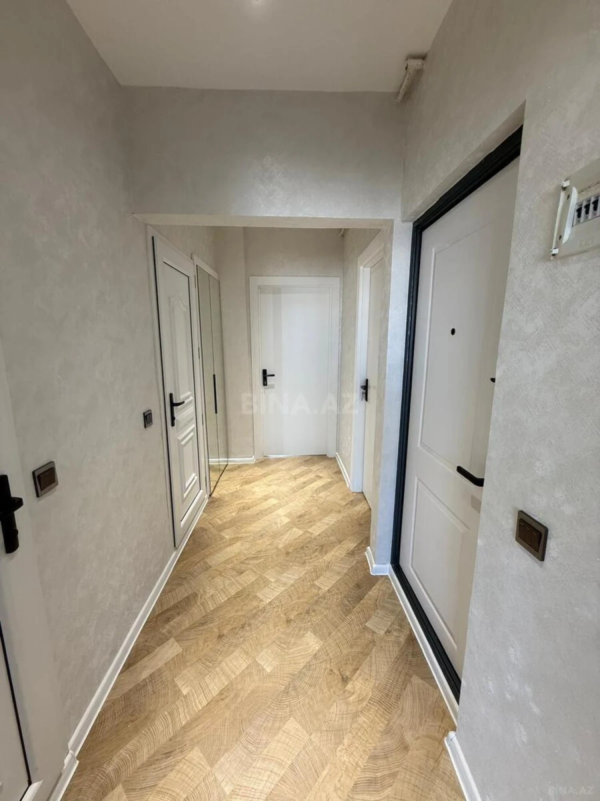 Satılır 2 otaqlı mənzil 60 m²