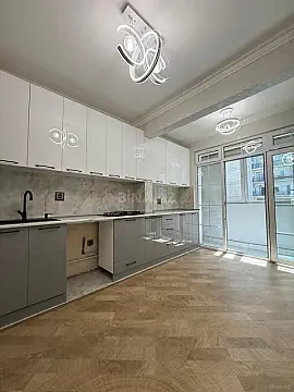 Satılır 2 otaqlı mənzil 60 m²