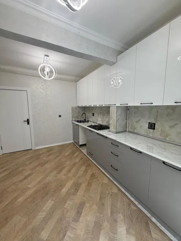 Satılır 2 otaqlı mənzil 60 m²