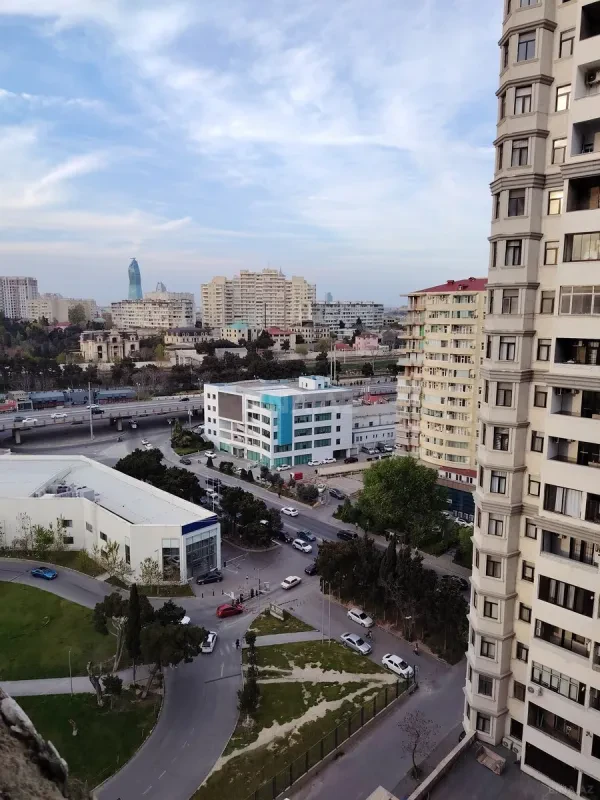 Satılır 2 otaqlı mənzil 66.2 m²