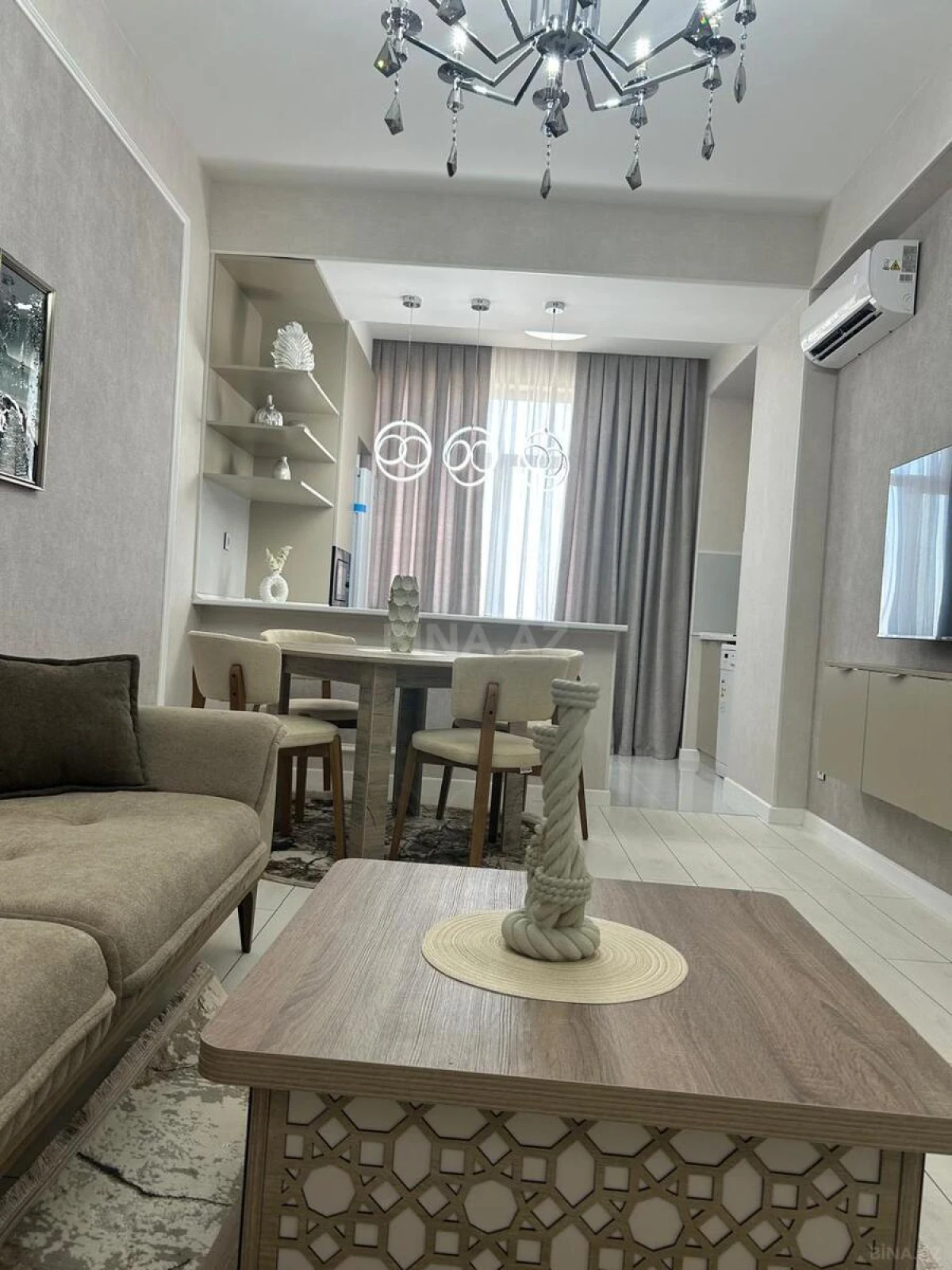 Satılır 2 otaqlı mənzil 65 m²