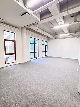 Kirayə verilir 4 otaqlı ofis 160 m² — Bakı 4 otaq 160.00 m²