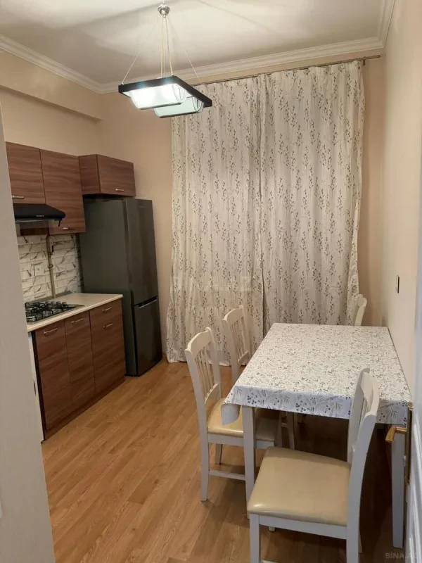 Kirayə verilir 3 otaqlı mənzil 85 m²