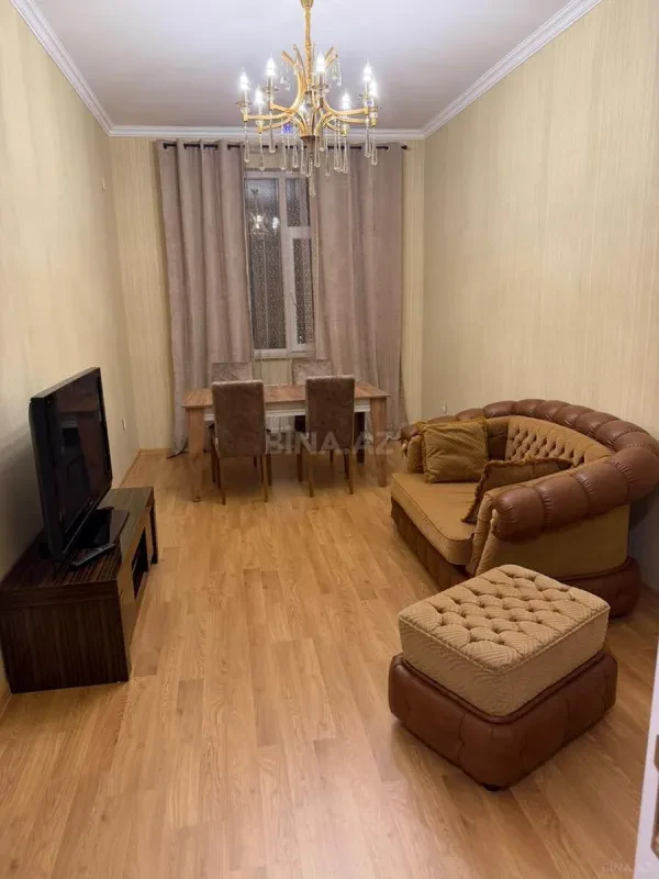 Kirayə verilir 3 otaqlı mənzil 85 m²