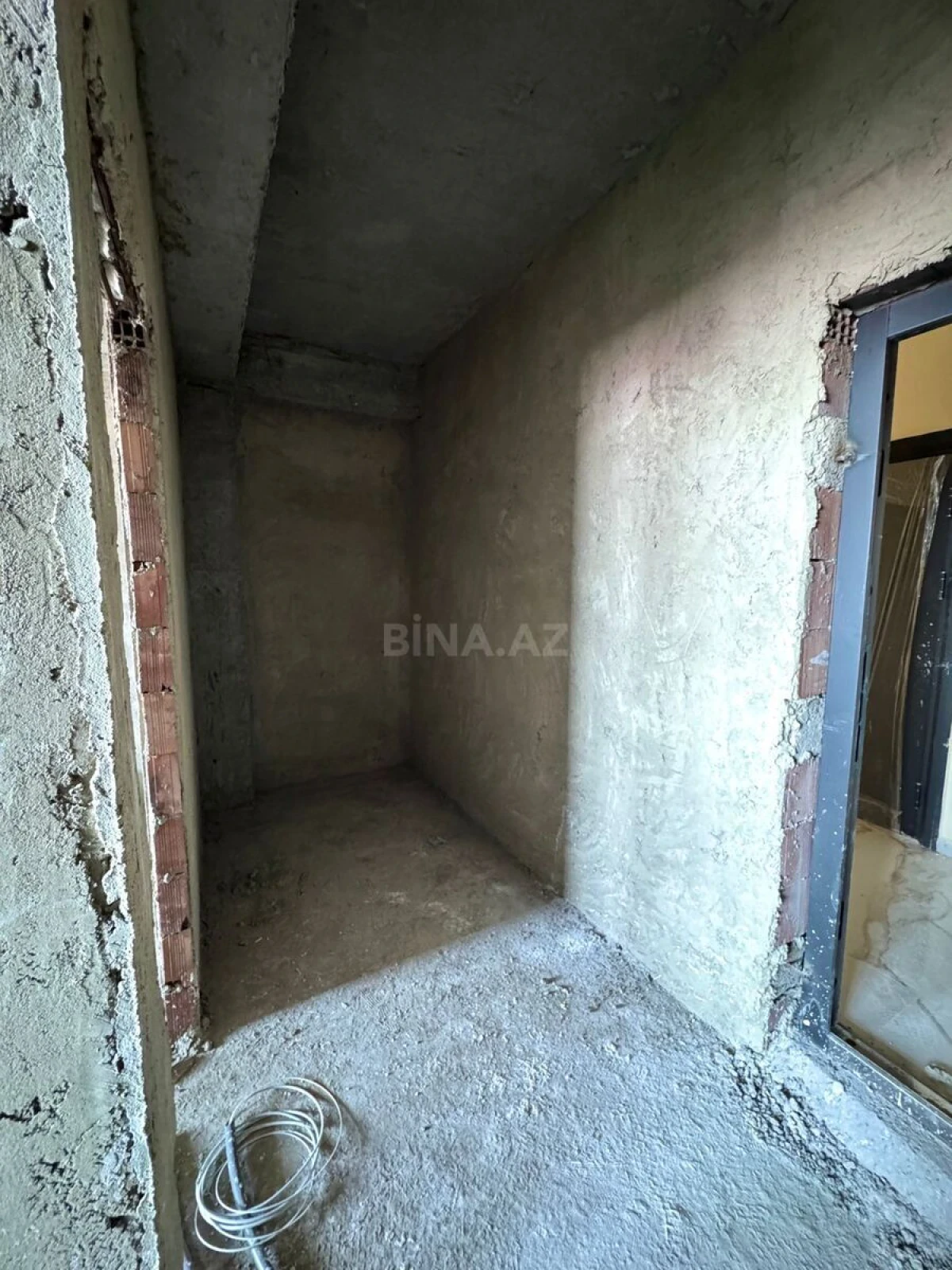 Satılır 1 otaqlı mənzil 50 m²