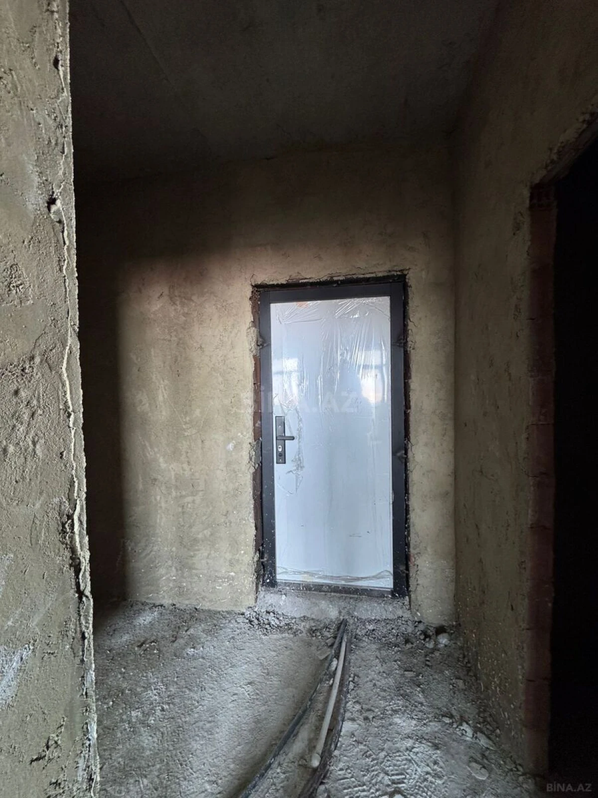 Satılır 1 otaqlı mənzil 50 m²