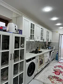 Satılır 7 otaqlı həyət evi 300 m²