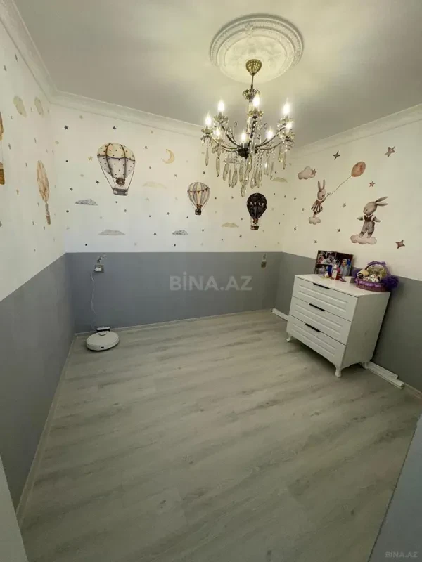 Satılır 7 otaqlı həyət evi 300 m²