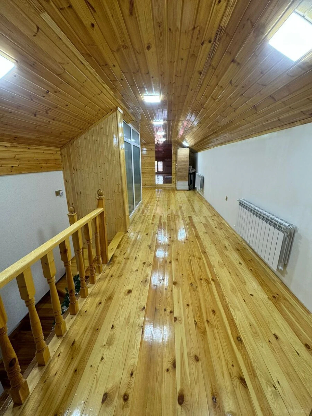 Satılır 7 otaqlı həyət evi 300 m²