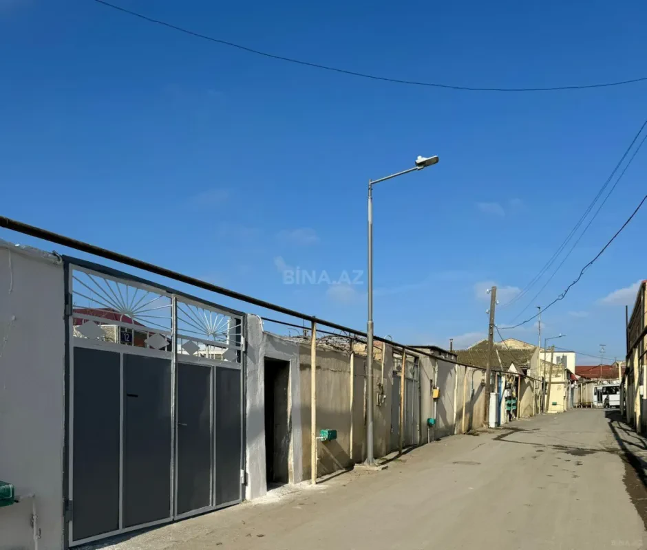 Satılır 7 otaqlı həyət evi 300 m²