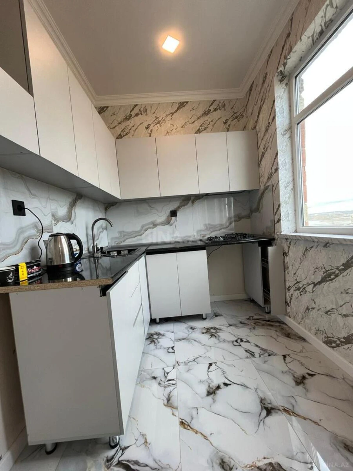 Satılır 2 otaqlı mənzil 54 m²
