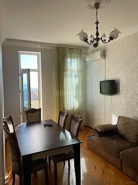 Kirayə verilir 2 otaqlı mənzil 74 m² — Bakı 2 otaq 74.00 m²