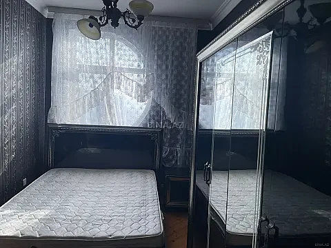 Kirayə verilir 2 otaqlı mənzil 74 m²