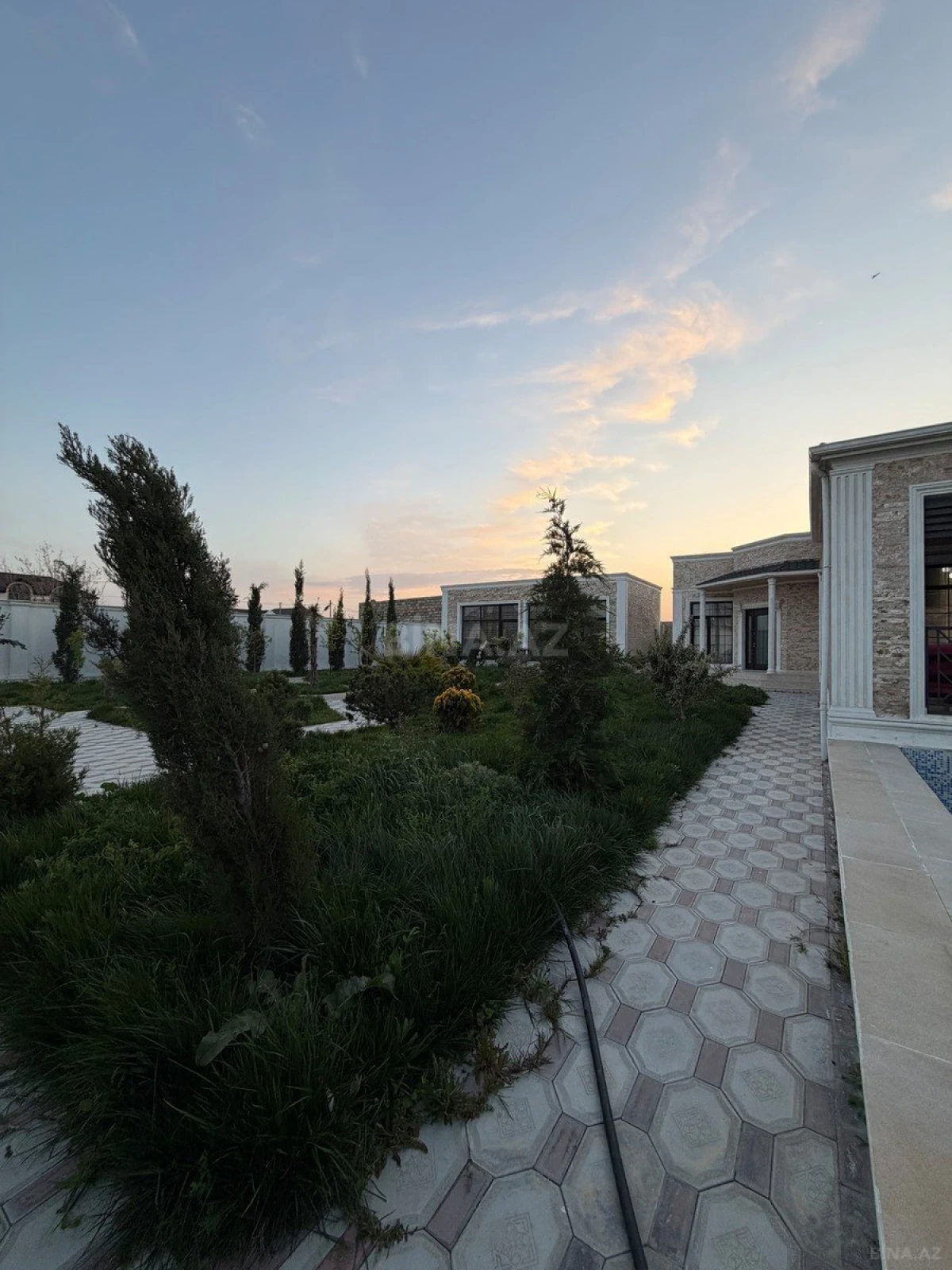 Kirayə verilir 4 otaqlı həyət evi 210 m²