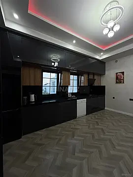 Kirayə verilir 4 otaqlı həyət evi 210 m²