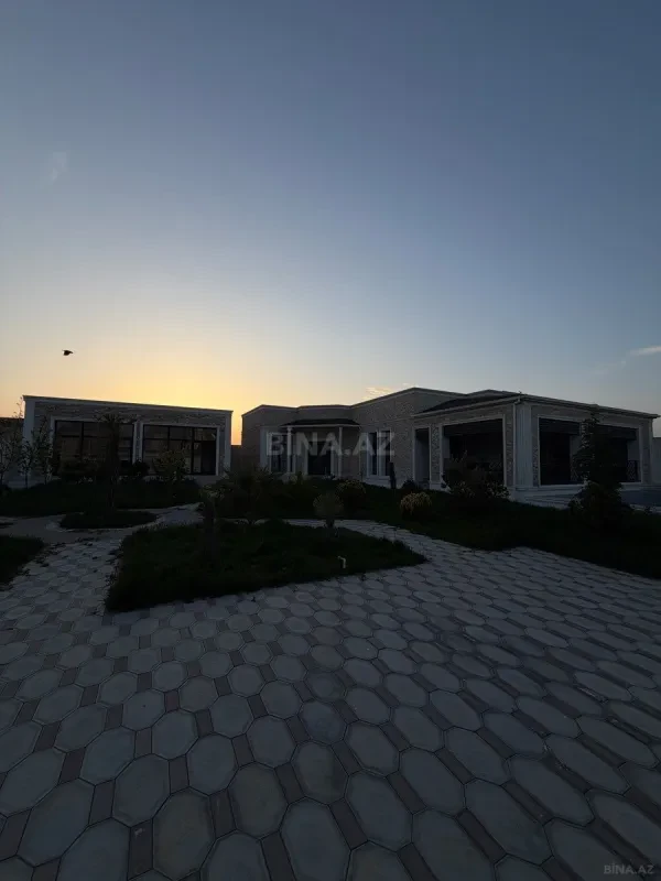 Kirayə verilir 4 otaqlı həyət evi 210 m²