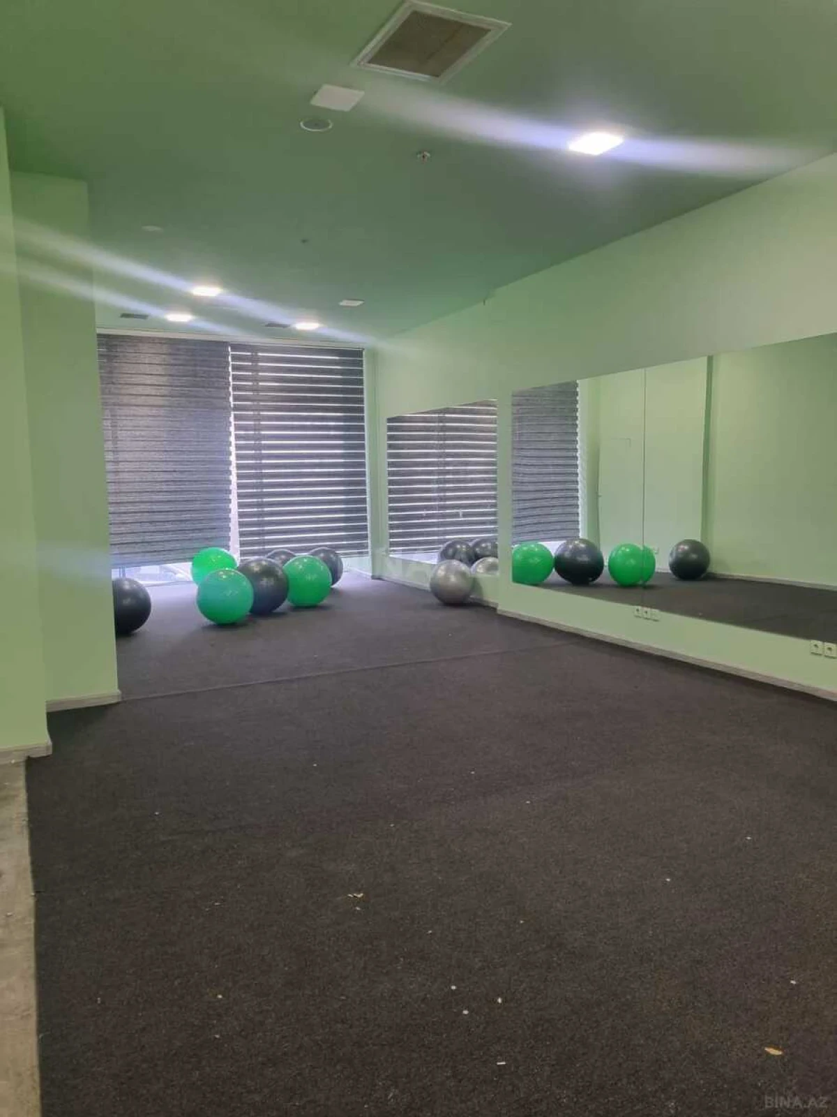 Kirayə verilir 1 otaqlı ofis 100 m²