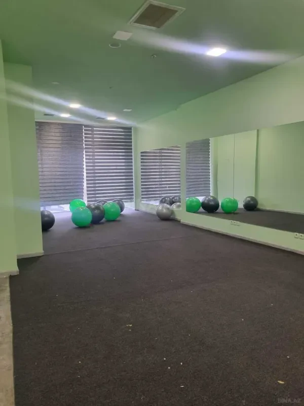 Kirayə verilir 1 otaqlı ofis 100 m²
