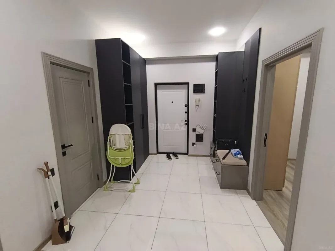 Satılır 3 otaqlı mənzil 102 m²