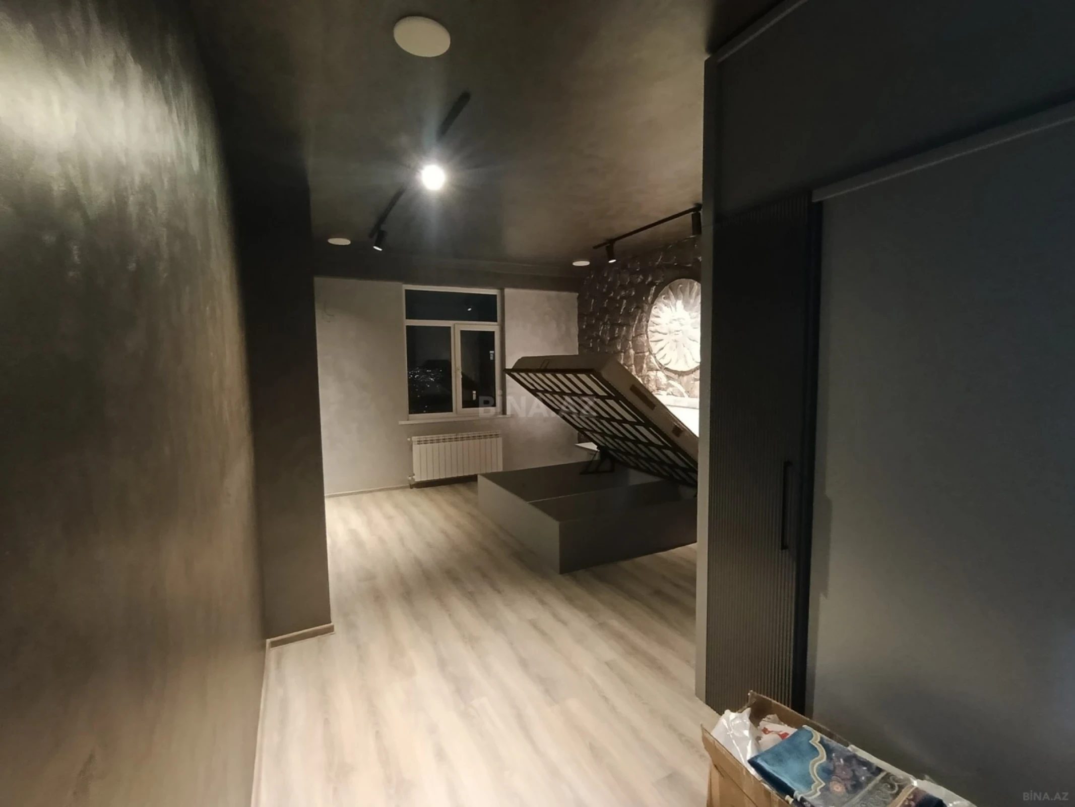 Satılır 3 otaqlı mənzil 102 m²