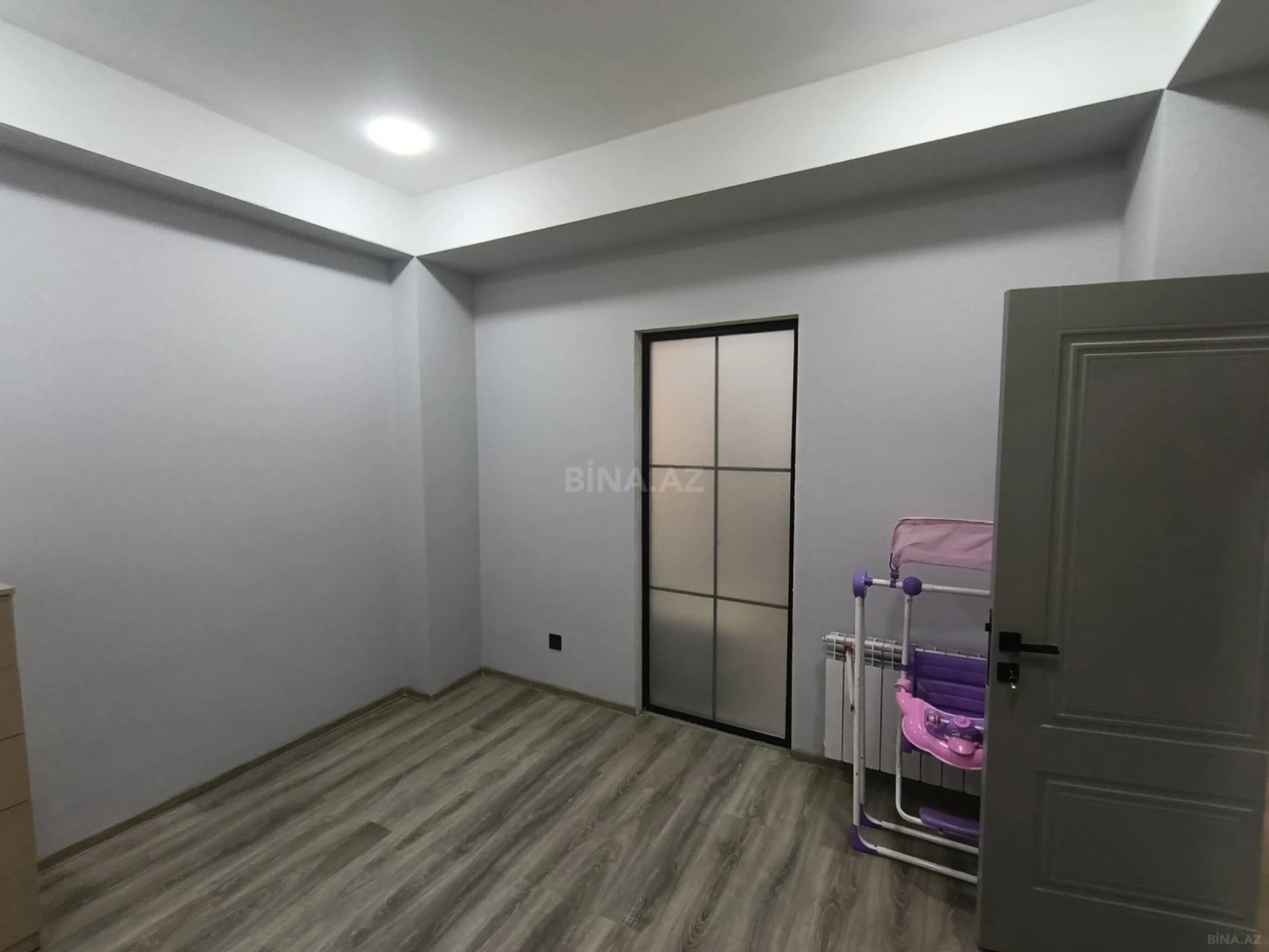 Satılır 3 otaqlı mənzil 102 m²