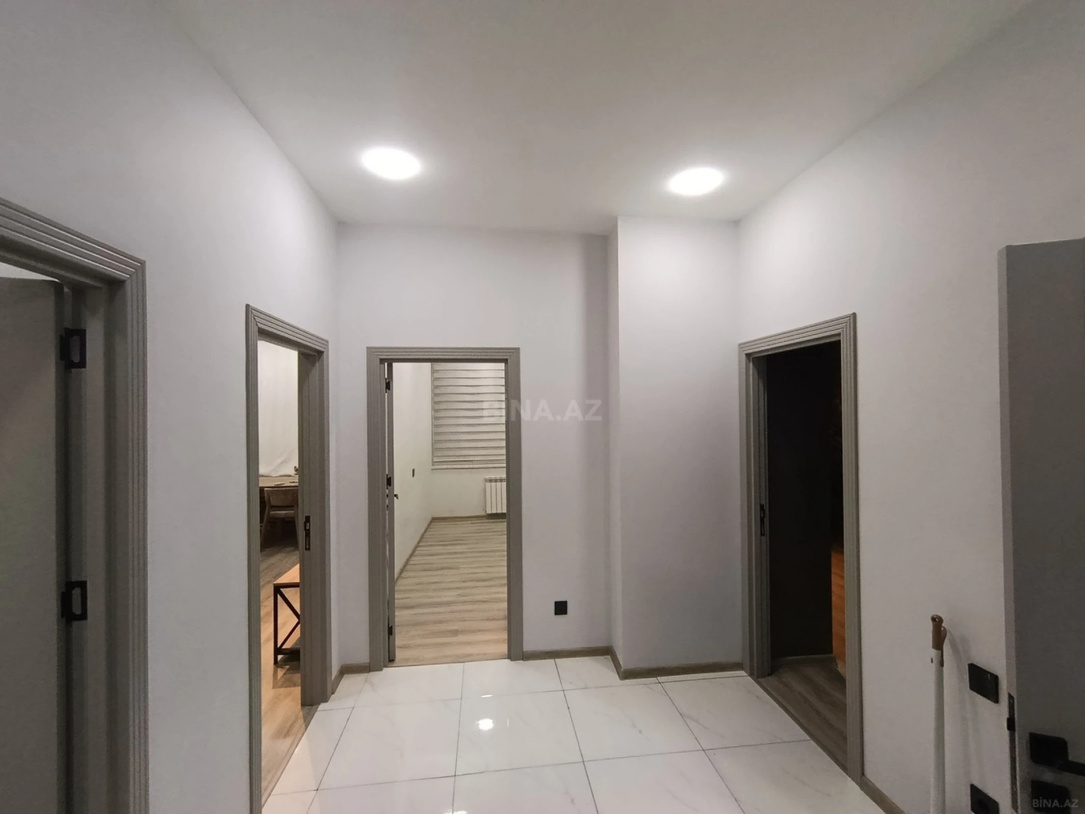 Satılır 3 otaqlı mənzil 102 m²