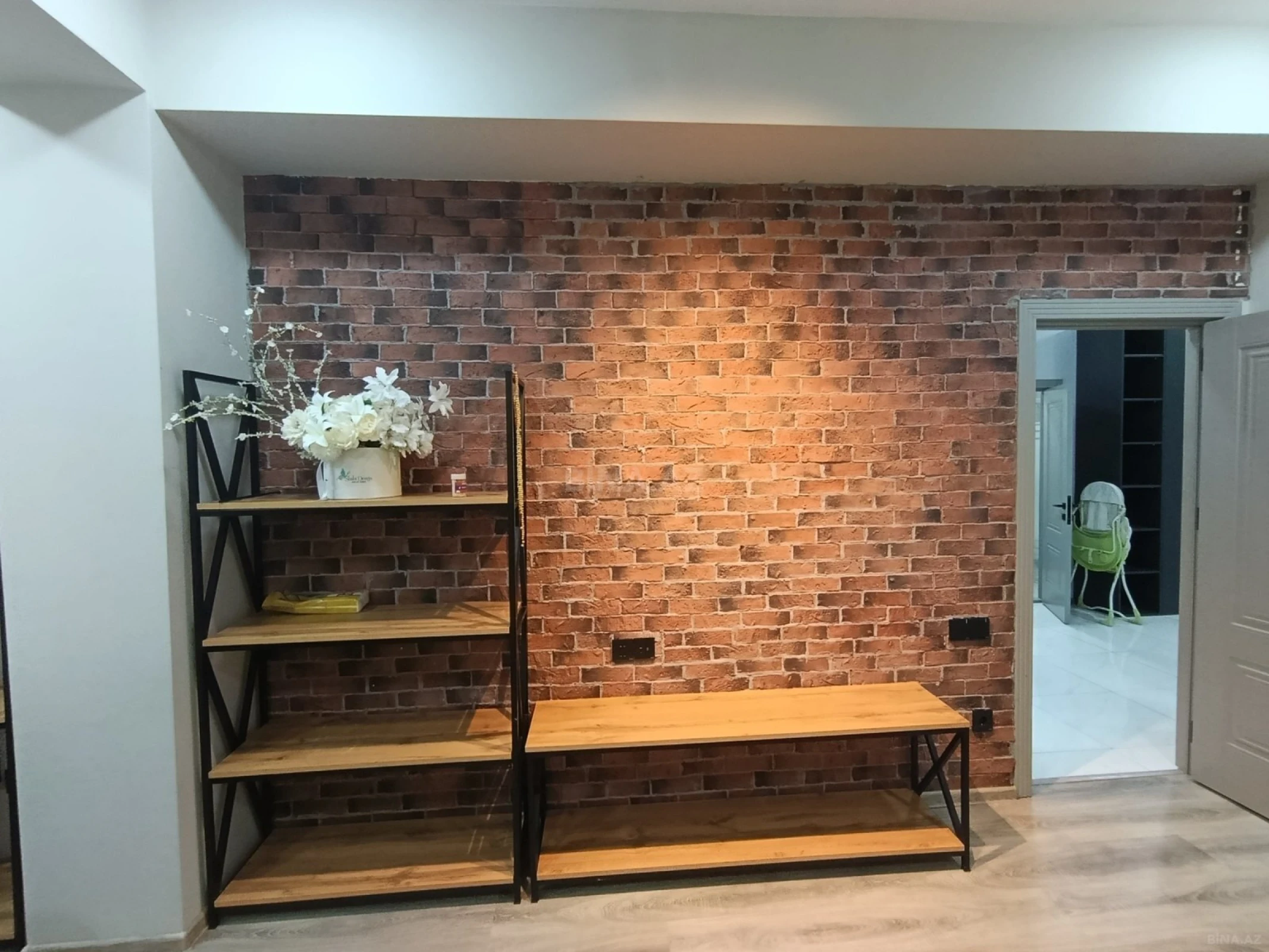 Satılır 3 otaqlı mənzil 102 m²
