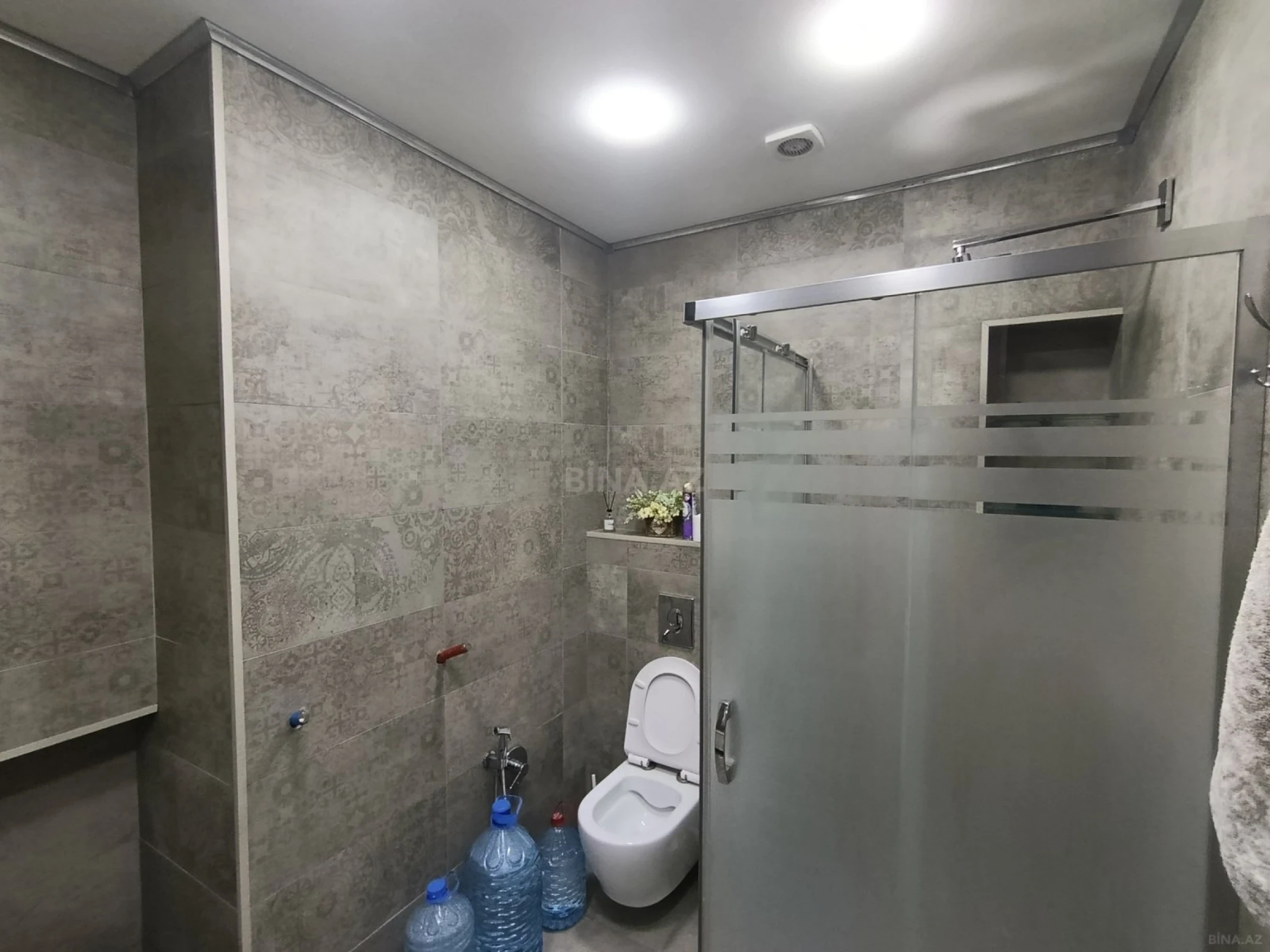 Satılır 3 otaqlı mənzil 102 m²