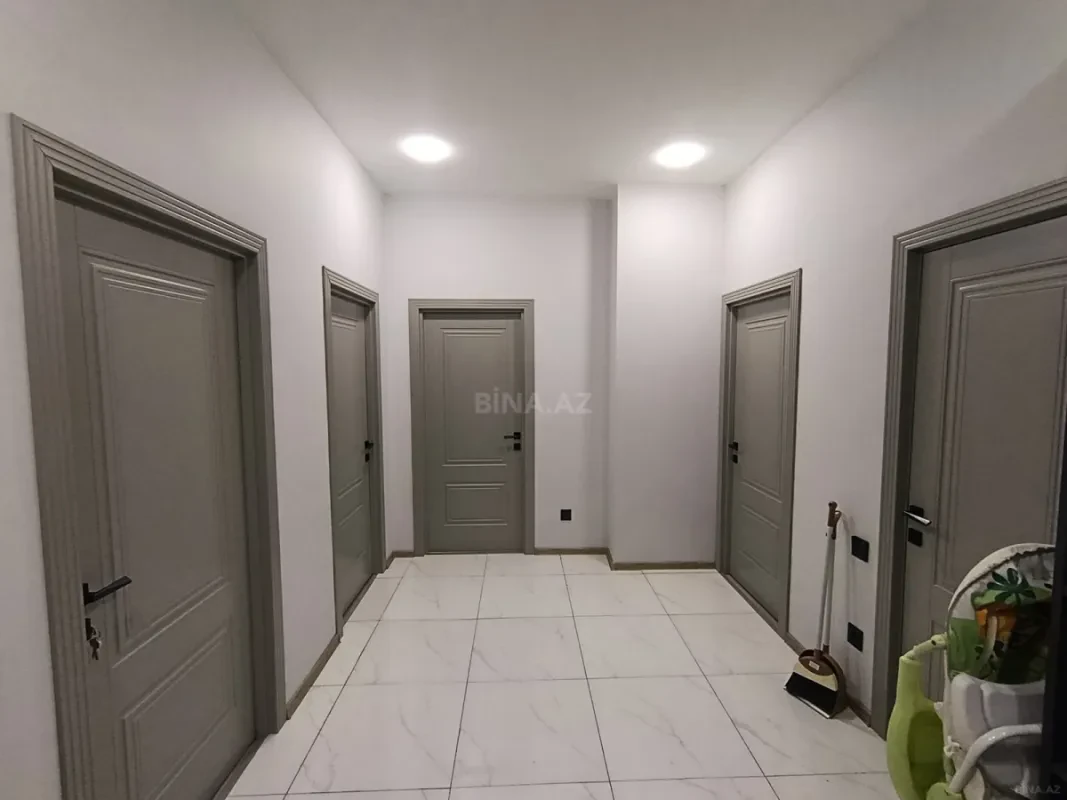 Satılır 3 otaqlı mənzil 102 m²