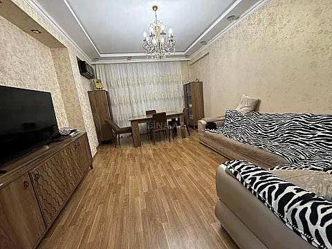 Satılır 3 otaqlı mənzil 85 m² — Bakı, İnşaatçılar 3 otaq 85.00 m²