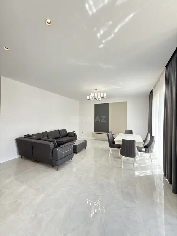 Satılır 4 otaqlı həyət evi 160 m²