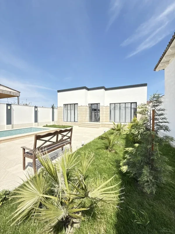 Satılır 4 otaqlı həyət evi 160 m²