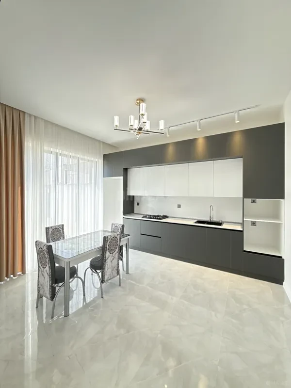 Satılır 4 otaqlı həyət evi 160 m²