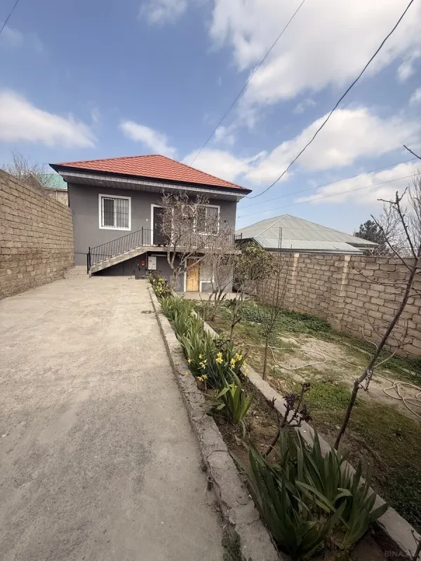 Satılır 3 otaqlı həyət evi 141 m²