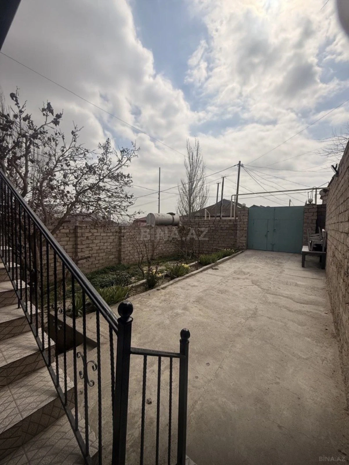 Satılır 3 otaqlı həyət evi 141 m²