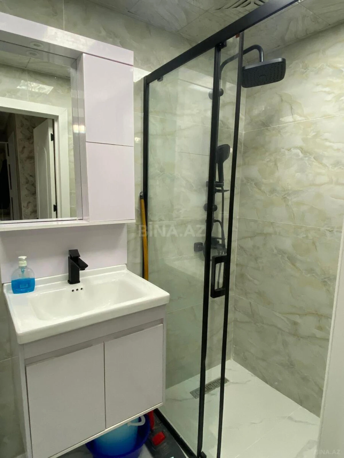 Kirayə verilir 4 otaqlı mənzil 120 m²