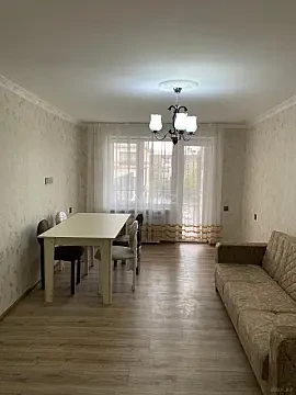 Kirayə verilir 4 otaqlı mənzil 120 m²