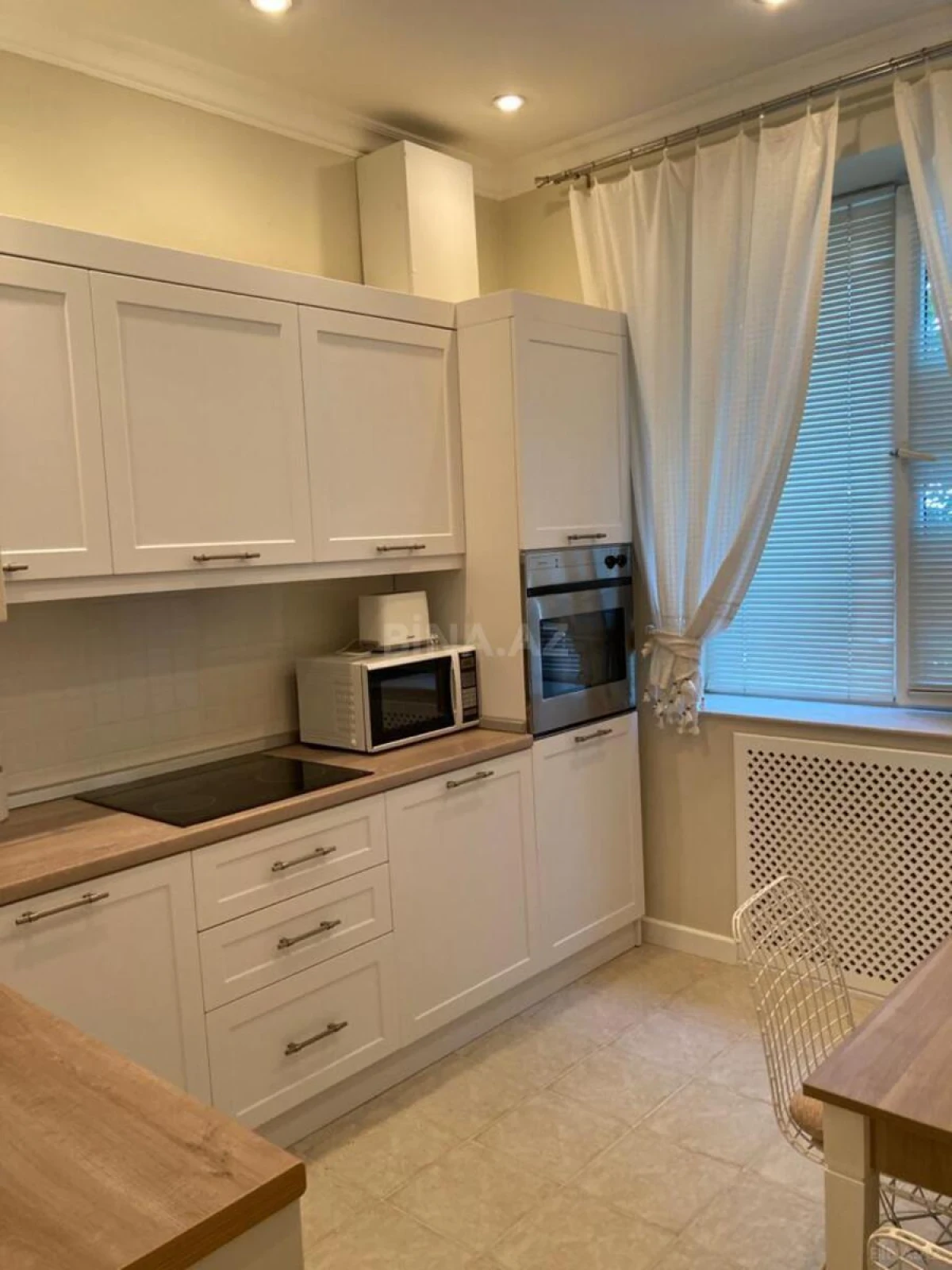 Kirayə verilir 2 otaqlı mənzil 70 m²