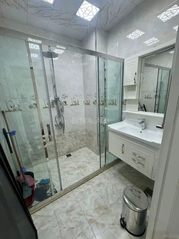 Kirayə verilir 3 otaqlı mənzil 155 m²