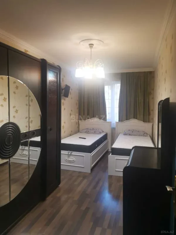 Kirayə verilir 2 otaqlı mənzil 65 m²