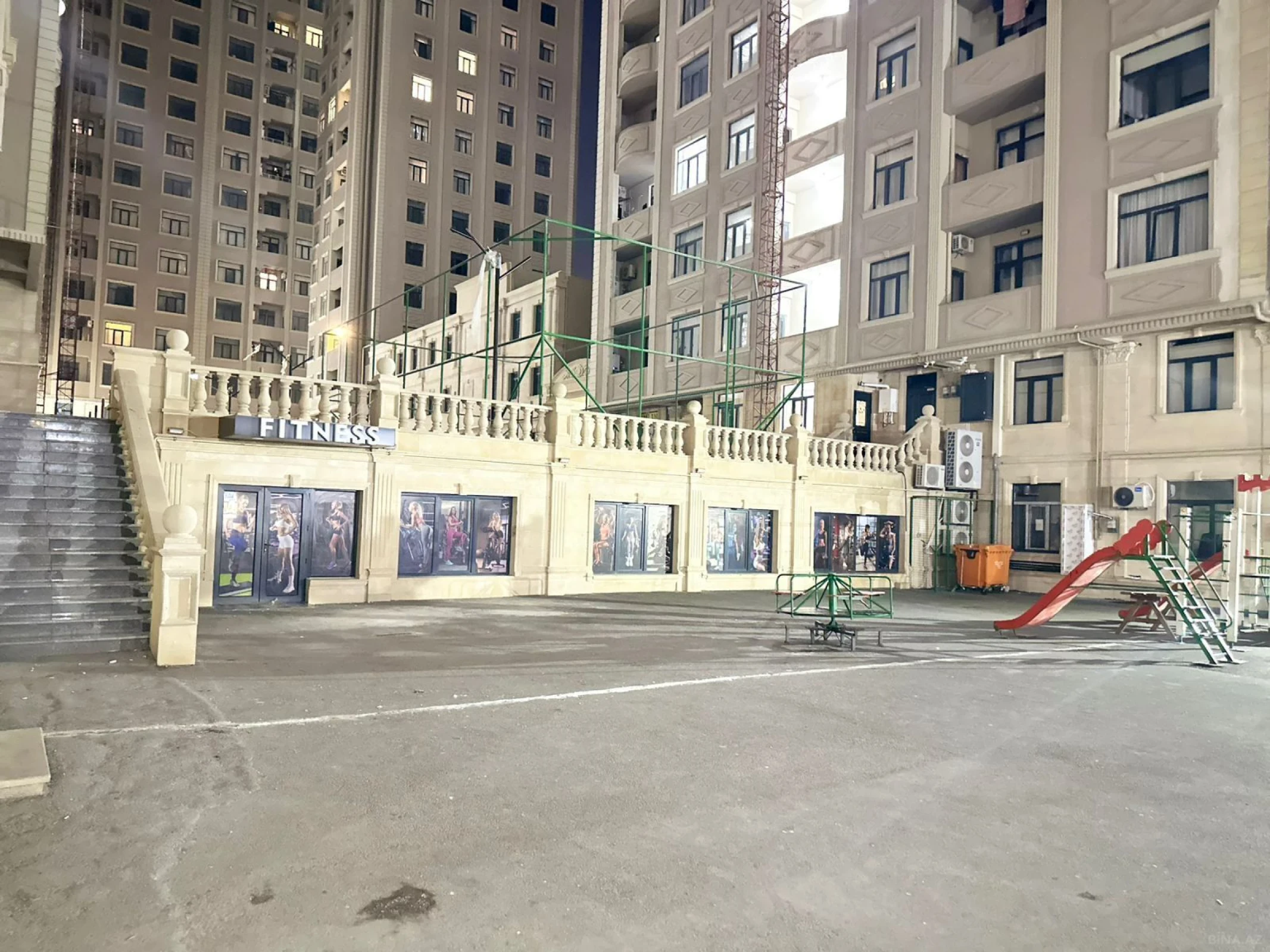 Kirayə verilir 3 otaqlı mənzil 100 m²