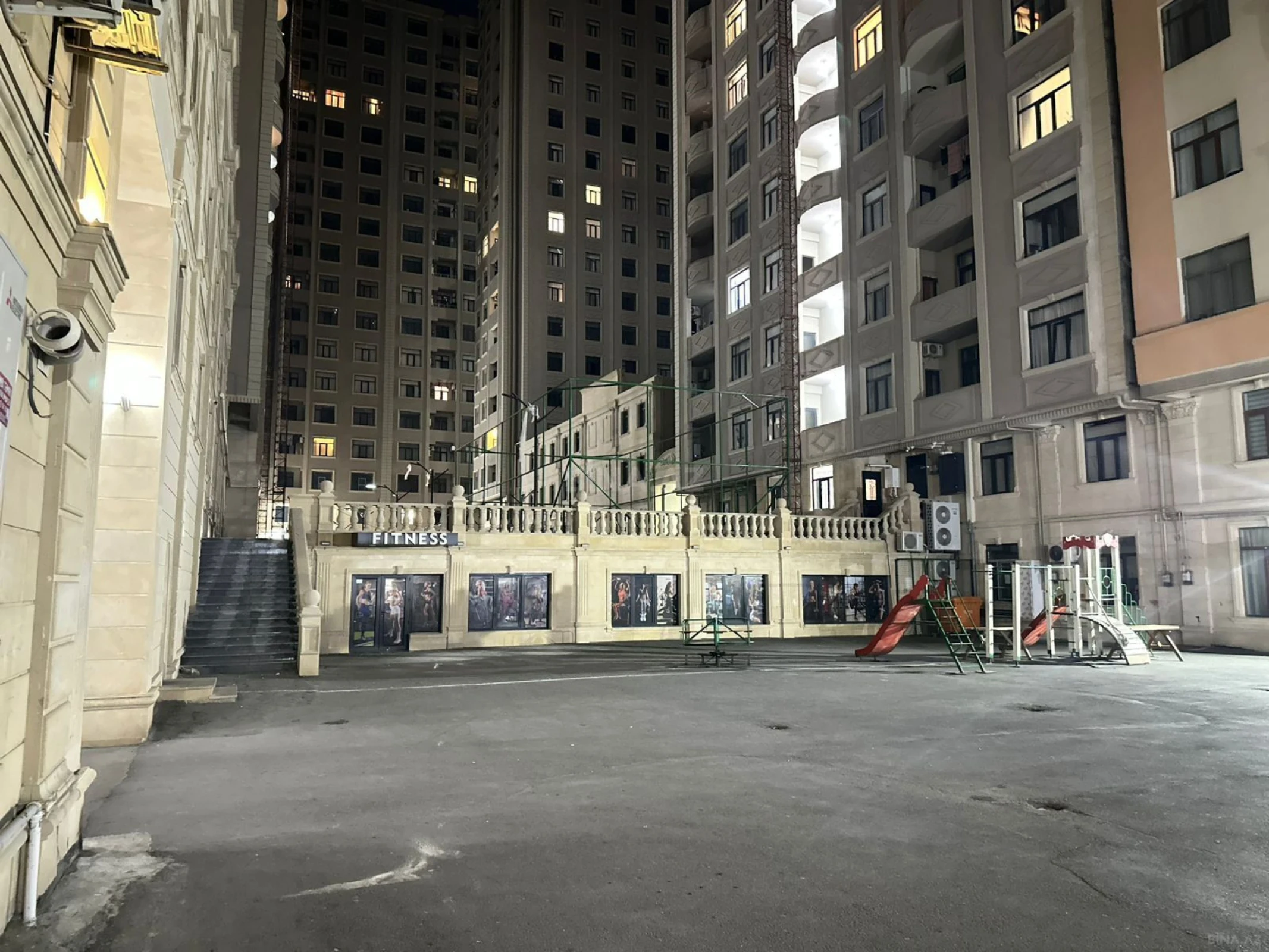 Kirayə verilir 3 otaqlı mənzil 100 m²