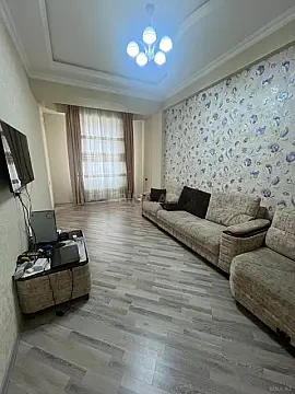 Kirayə verilir 2 otaqlı mənzil 115 m²