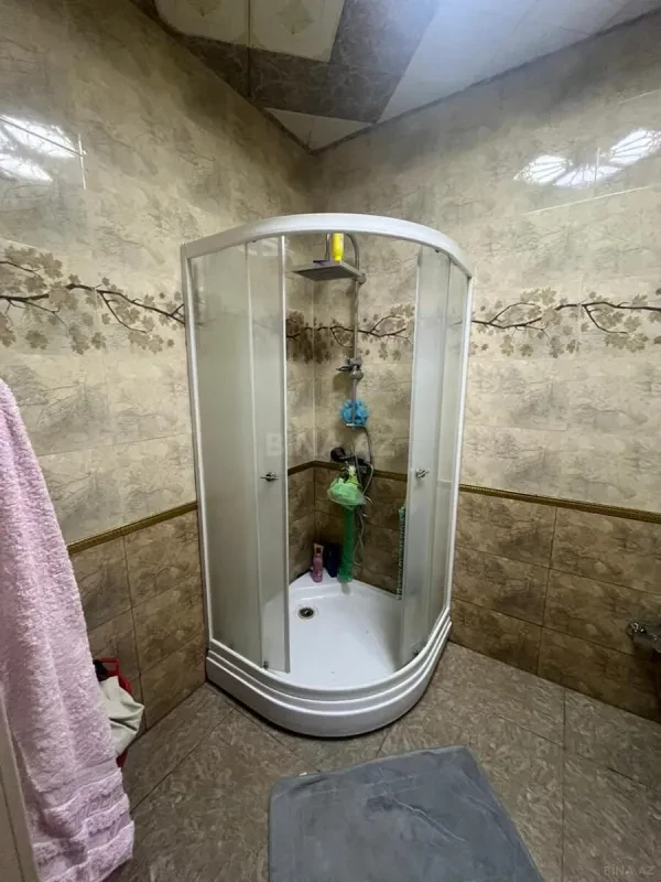 Kirayə verilir 2 otaqlı mənzil 115 m²
