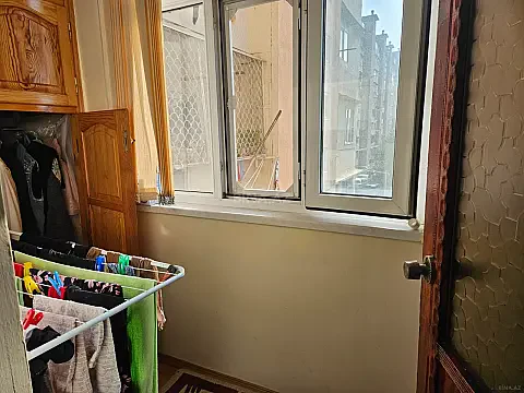 Satılır 3 otaqlı mənzil 65 m²