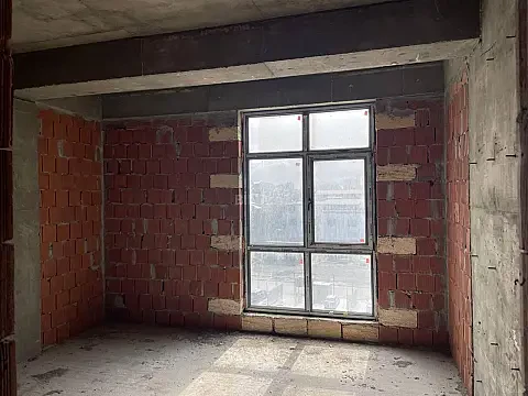 Satılır 2 otaqlı mənzil 82.7 m²