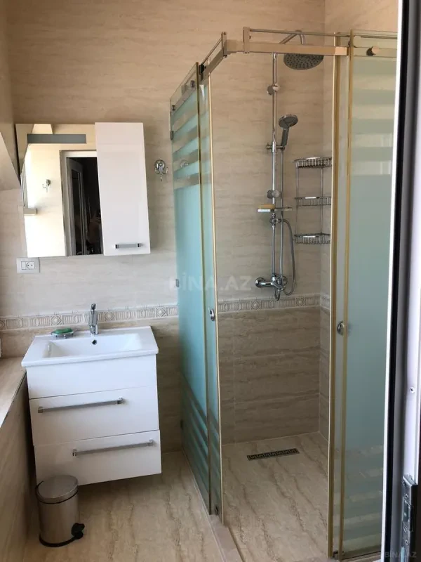 Kirayə verilir 4 otaqlı həyət evi 200 m²