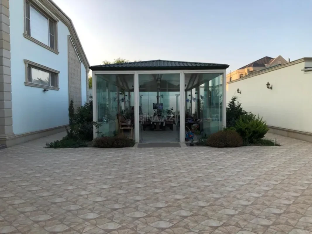 Kirayə verilir 4 otaqlı həyət evi 200 m²